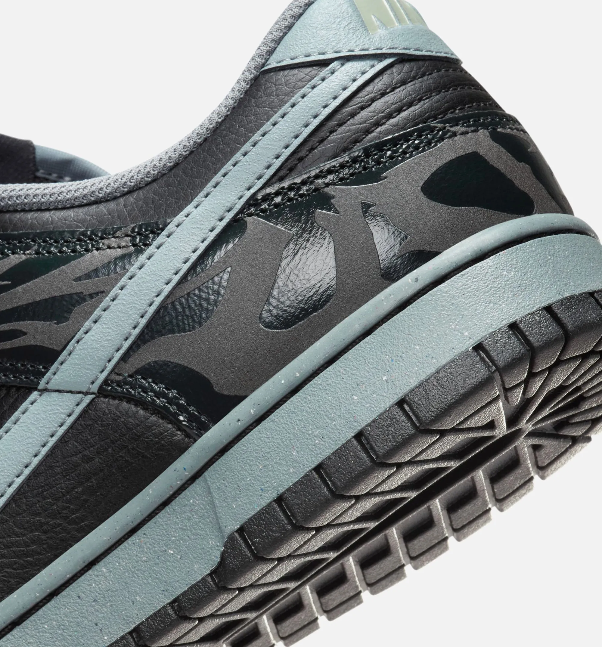 Nike Clothing Dunk Low Retro Quickstrike Mens Lifestyle Shoe - Cool Grey/Black/Jade Horizon