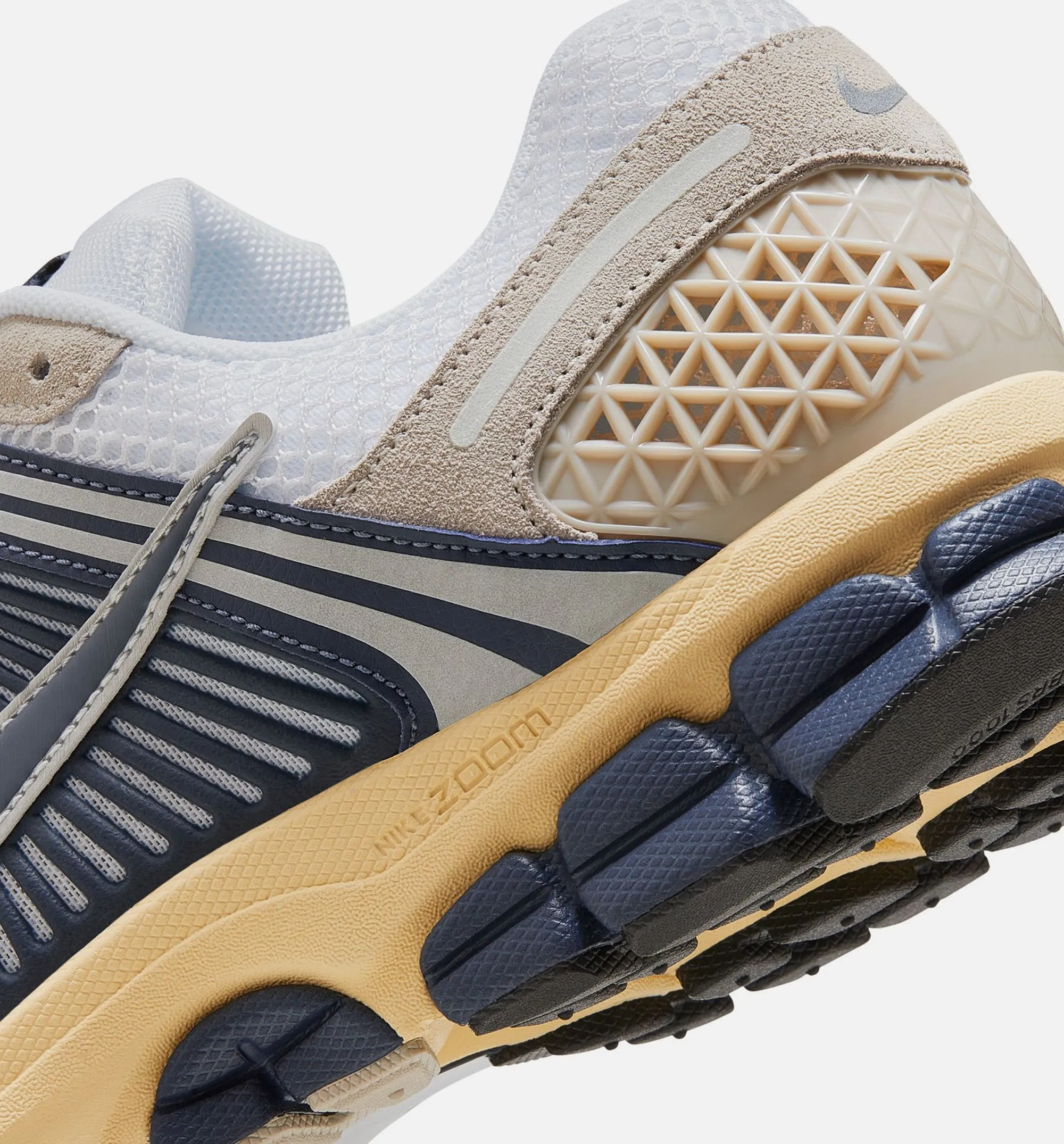 Nike Clothing Zoom Vomero 5 Thunder Blue Mens Lifestyle Shoe - White/Cream II/Metallic Platinum/Thunder Blue
