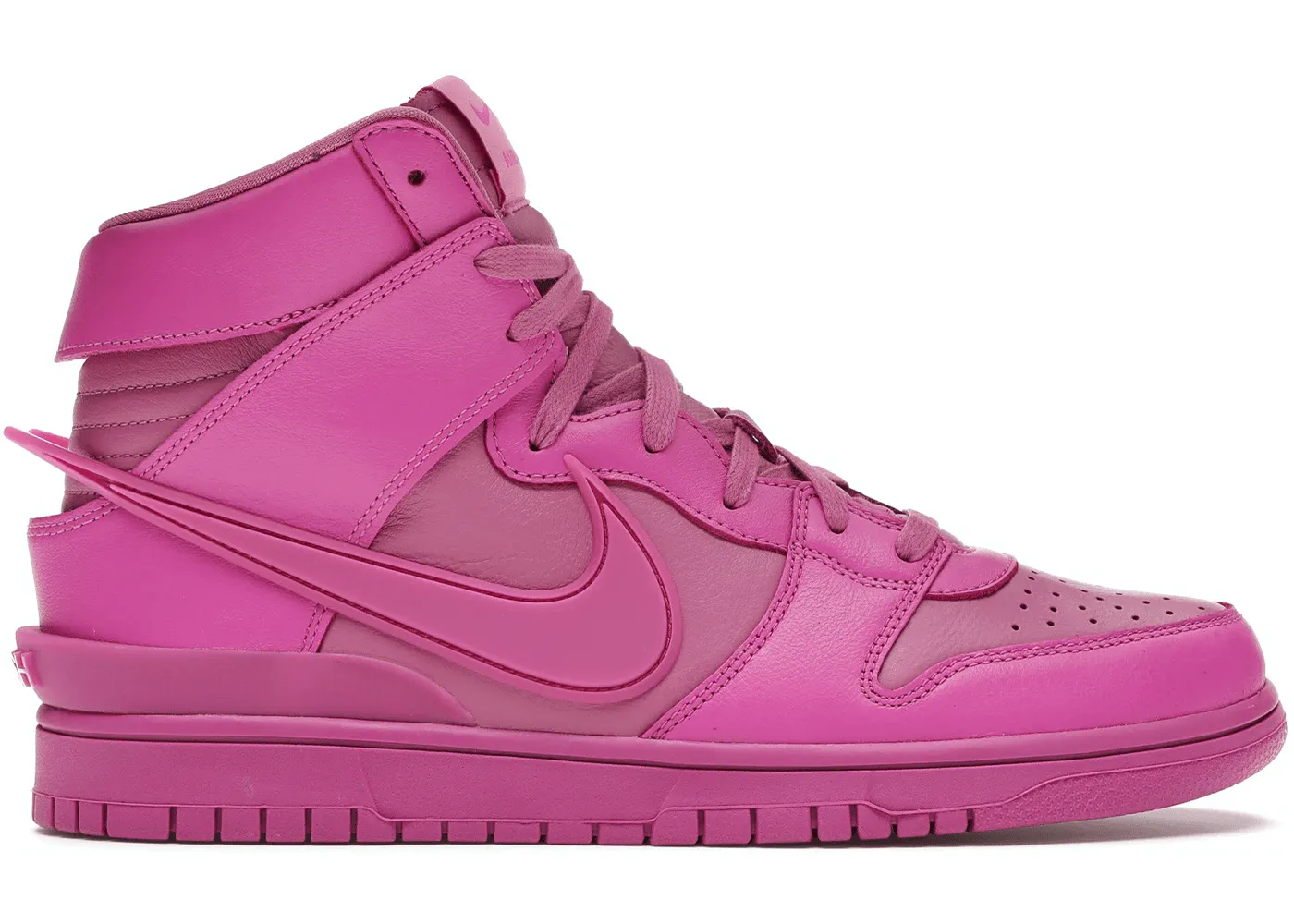 Nike Dunk High Ambush Active Fuchsia Nike Dunk sneakers with vintage style