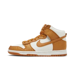 Nike Dunk High Monarch Nike sneakers in limited color packs