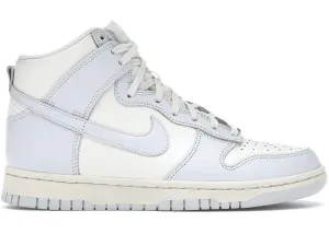 Nike Dunk High Sail Football Grey (W) Nike Dunk sneakers with vintage style