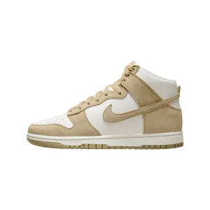 Nike Dunk High Tan Suede White Nike Dunk sneakers with classic silhouette
