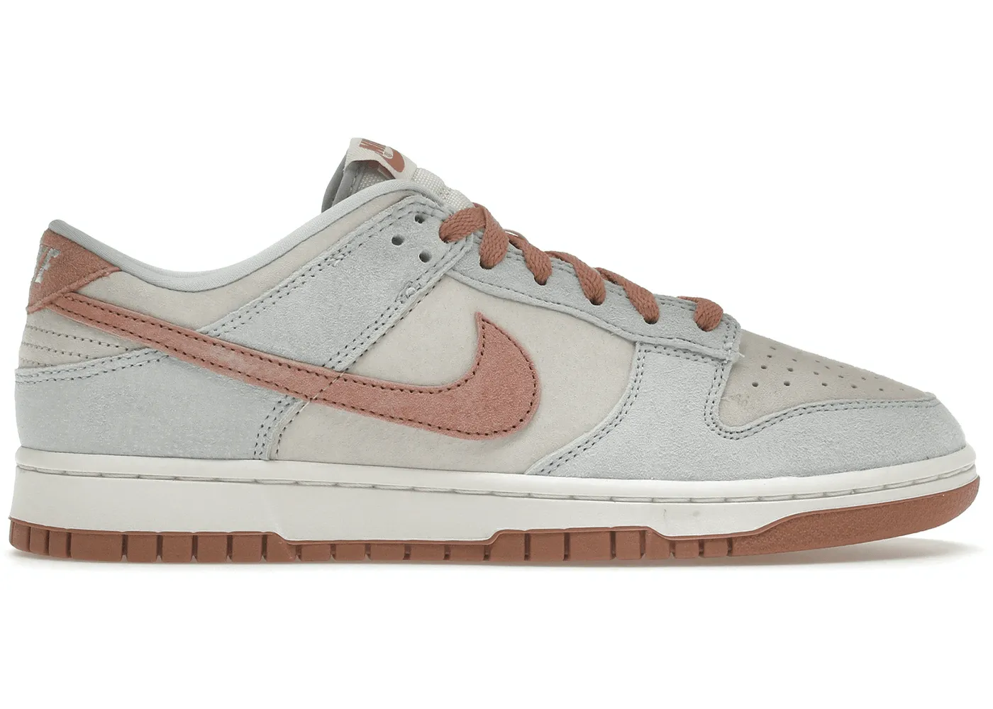 Nike Dunk Low Fossil Rose Nike Dunk sneakers with vintage style