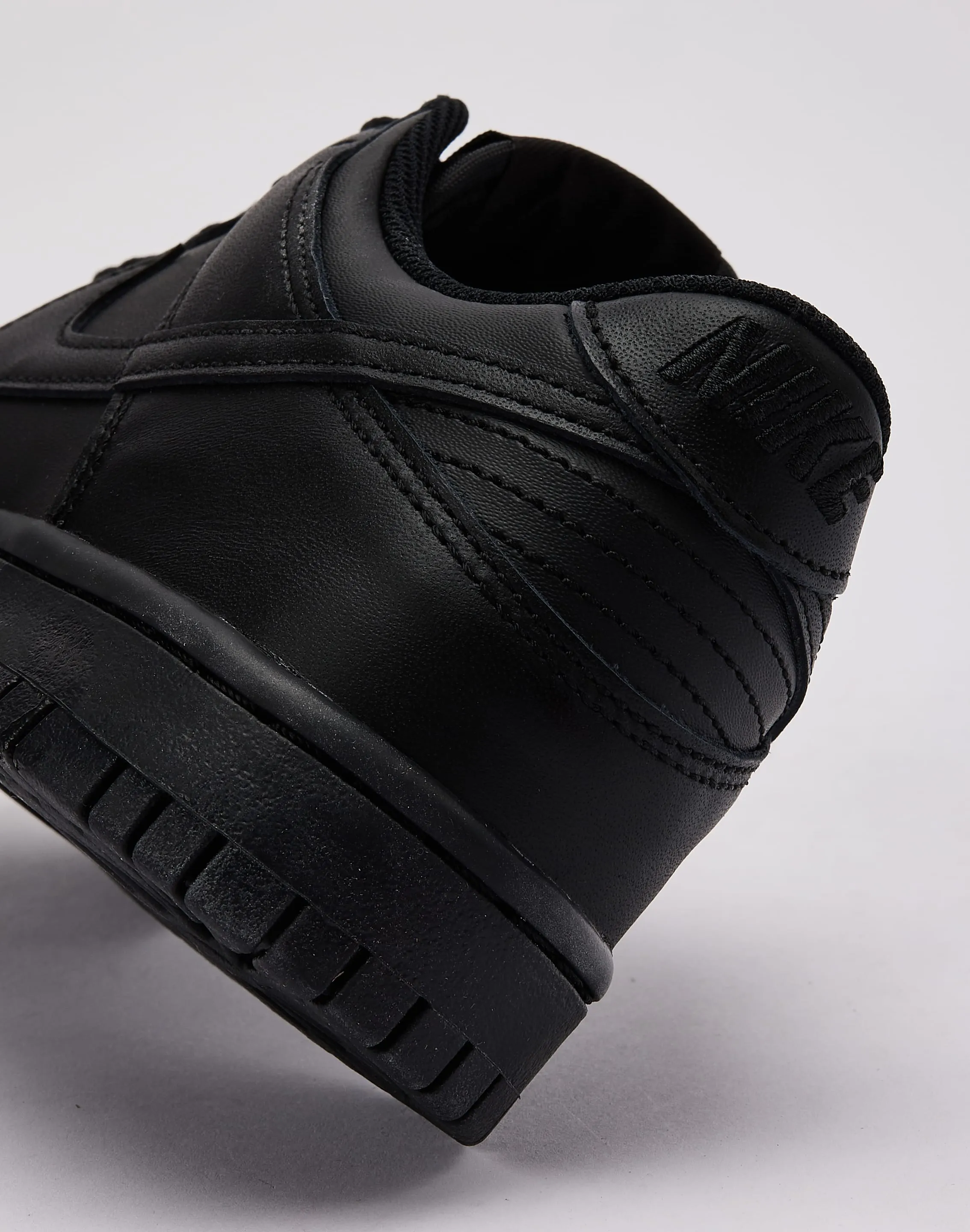 Nike Dunk Low Grade-School Speed Sneakers