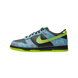 Nike Dunk Low GS Acid Wash Baltic Blue Volt Nike Dunk sneakers with classic silhouette