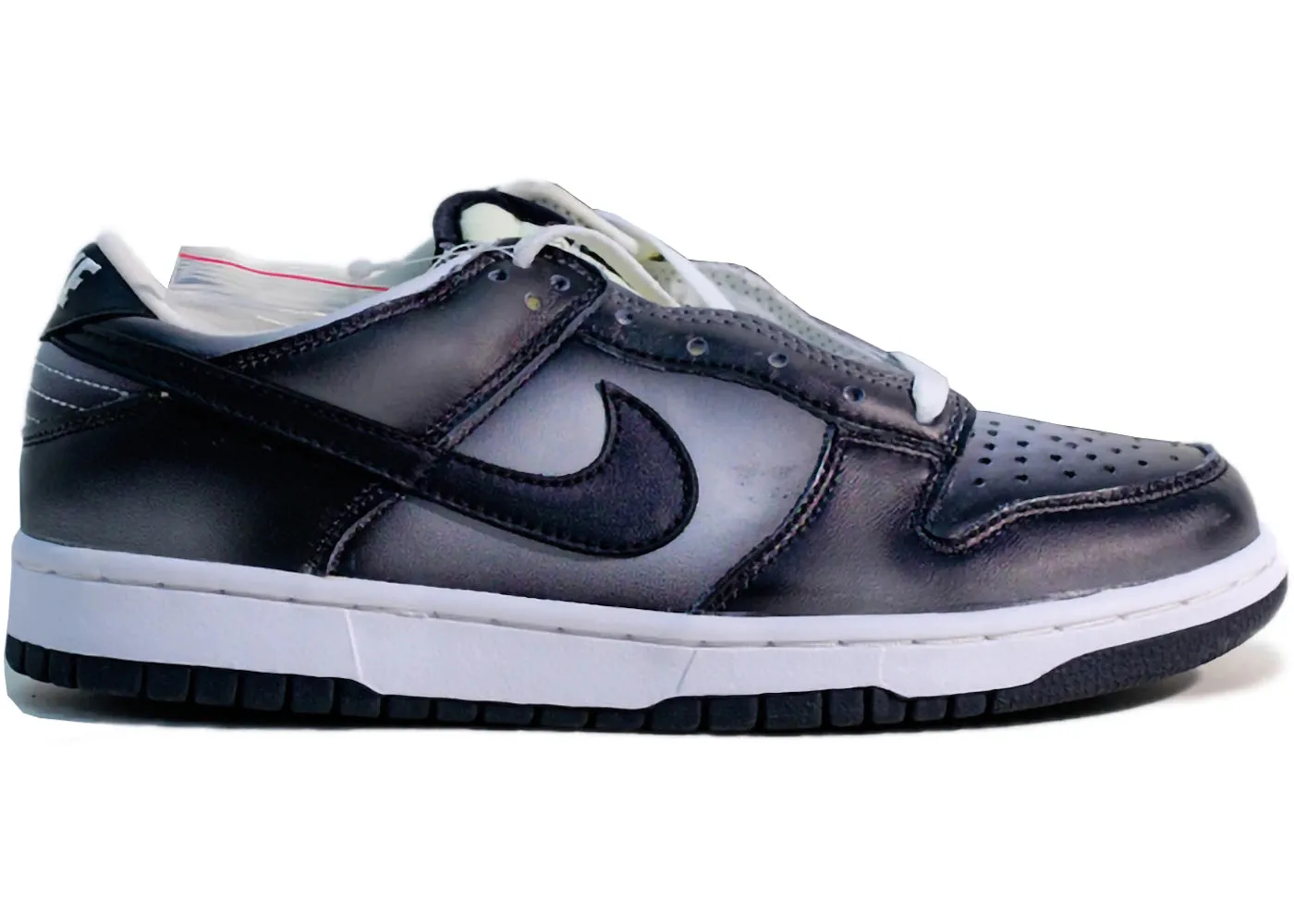 Nike Dunk Low Haze Nike sporty look with timeless feel
