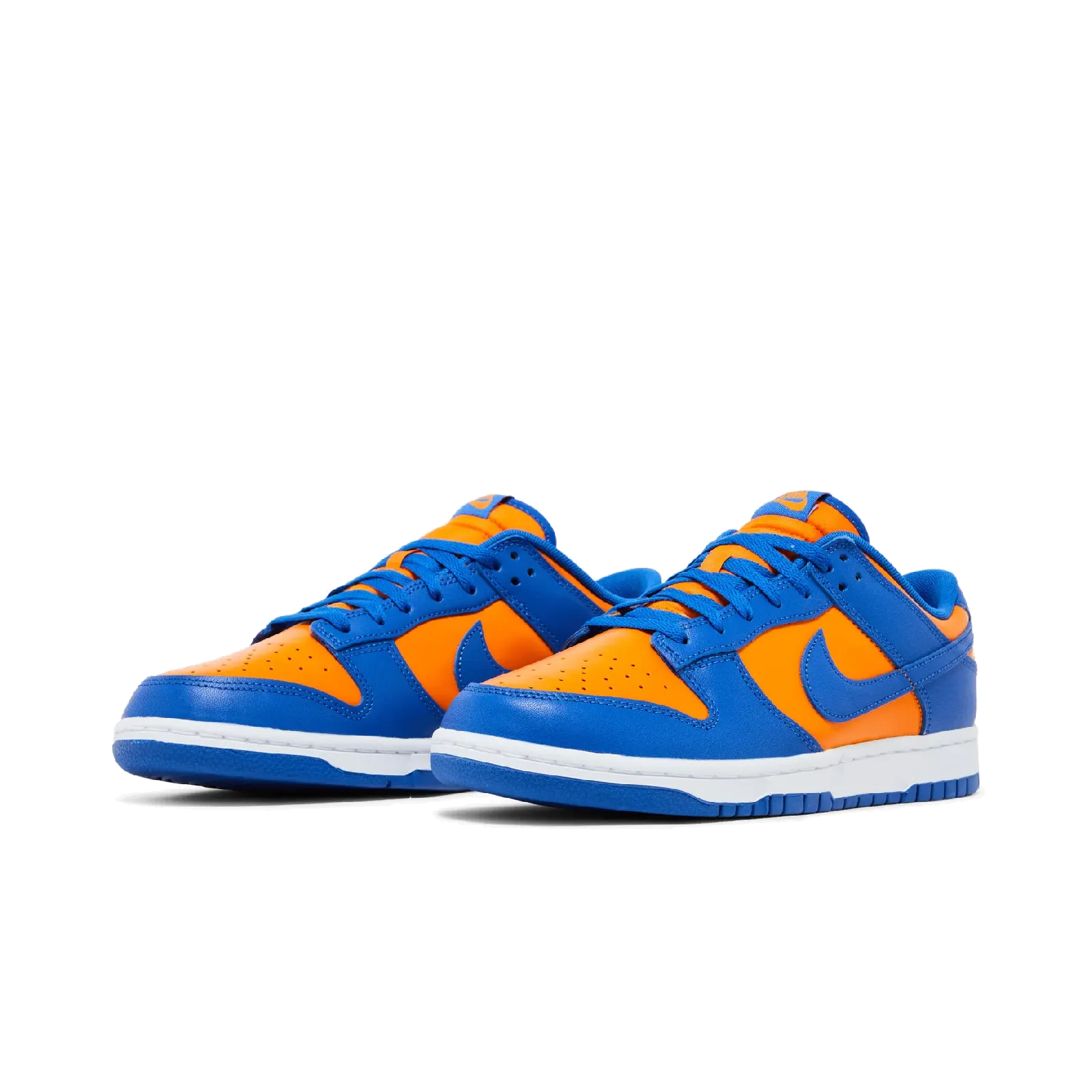 Nike Dunk Low Knicks Nike Timeless Athletic Sneakers