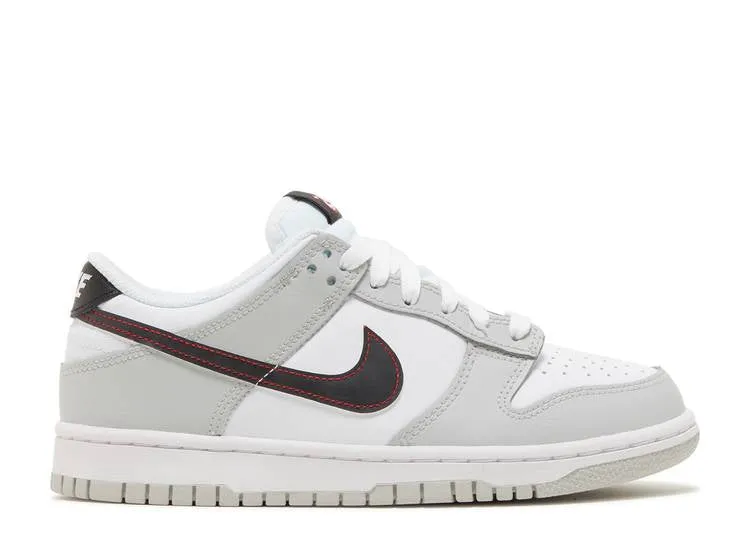 Nike Dunk Low SE Jackpot (GS) Nike athletic shoes with flyknit design
