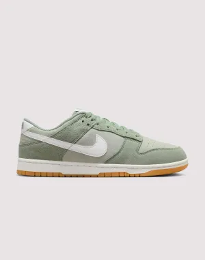 Nike Dunk Low SE Nike lightweight shoes for daily running