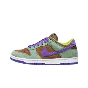 Nike Dunk Low Veneer (2020/2024) Nike cushioned shoes for casual wear
