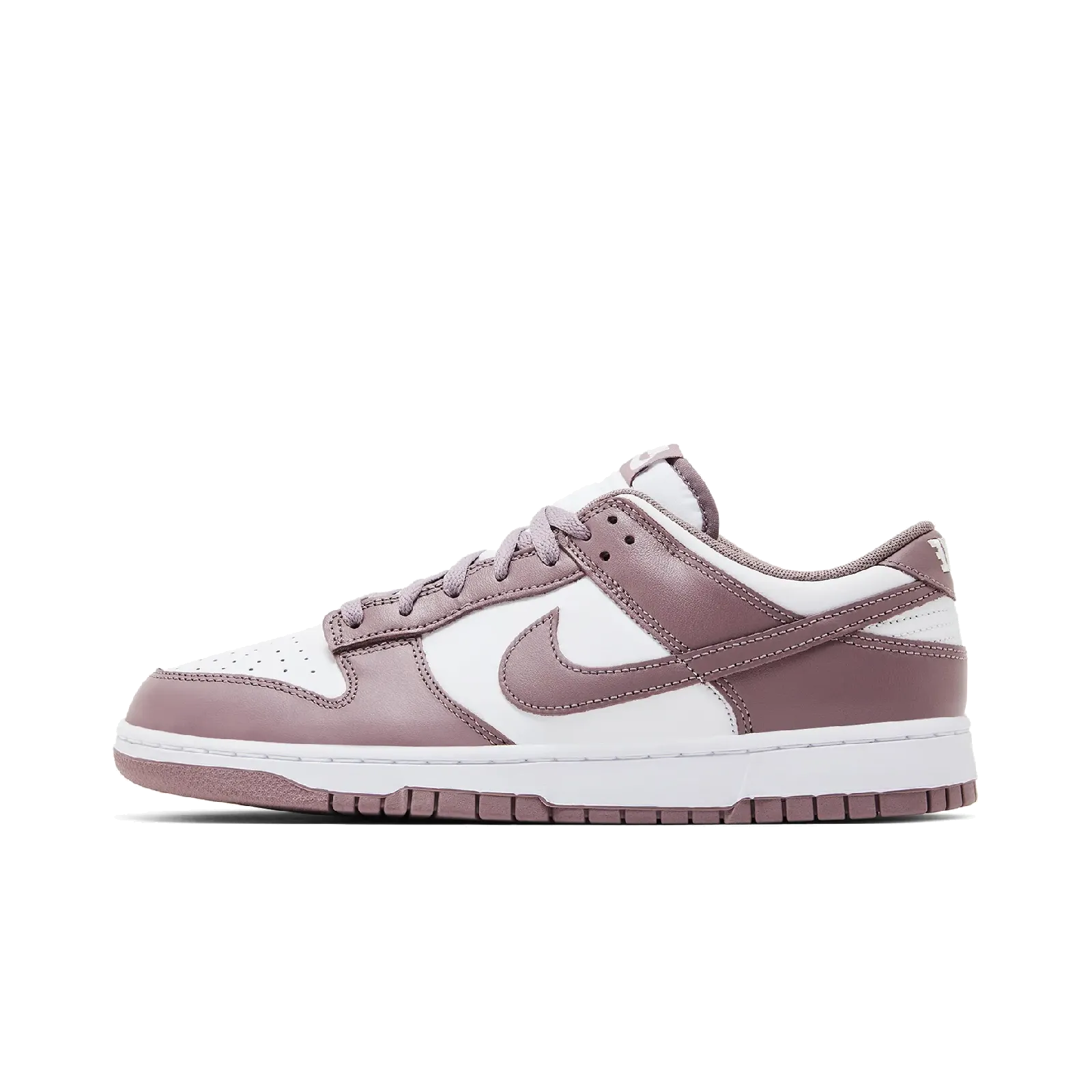 Nike Dunk Low Violet Ore Nike sporty look with timeless feel
