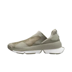 Nike Go FlyEase Light Army (Women's) Nike sporty look with timeless feel