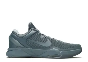 Nike Kobe 7 Black Mamba Collection Fade to Black (WORN) Nike sporty look with timeless feel