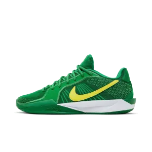 Nike Sabrina 2 Oregon (Women's) Nike sporty look with timeless feel