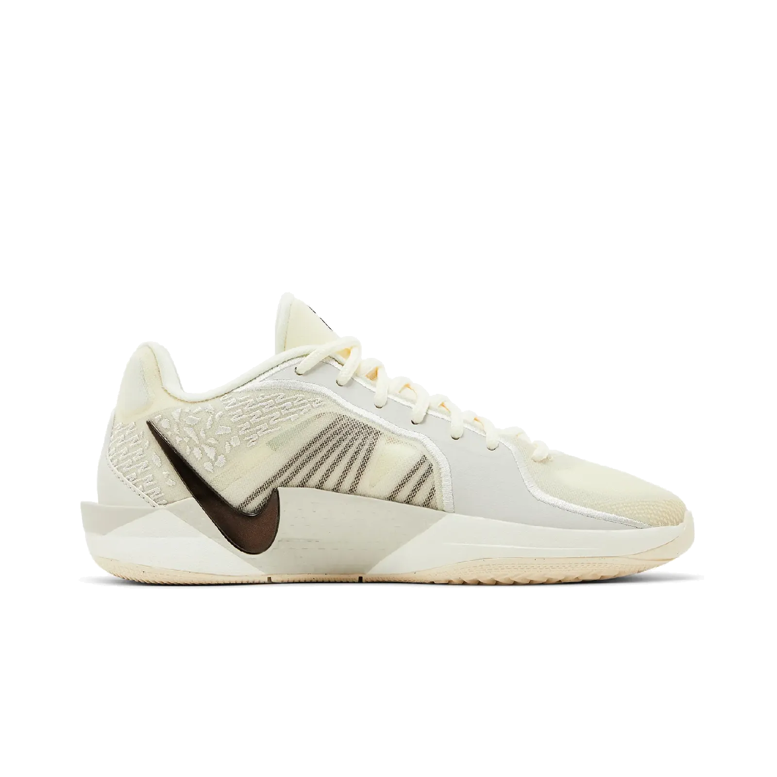 Nike Sabrina 2 Relentless (Women's) Nike Timeless Athletic Sneakers