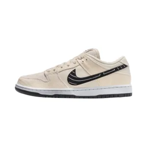 Nike SB Dunk Low Albino & Preto Fossil Black Nike Dunk sneakers with classic silhouette