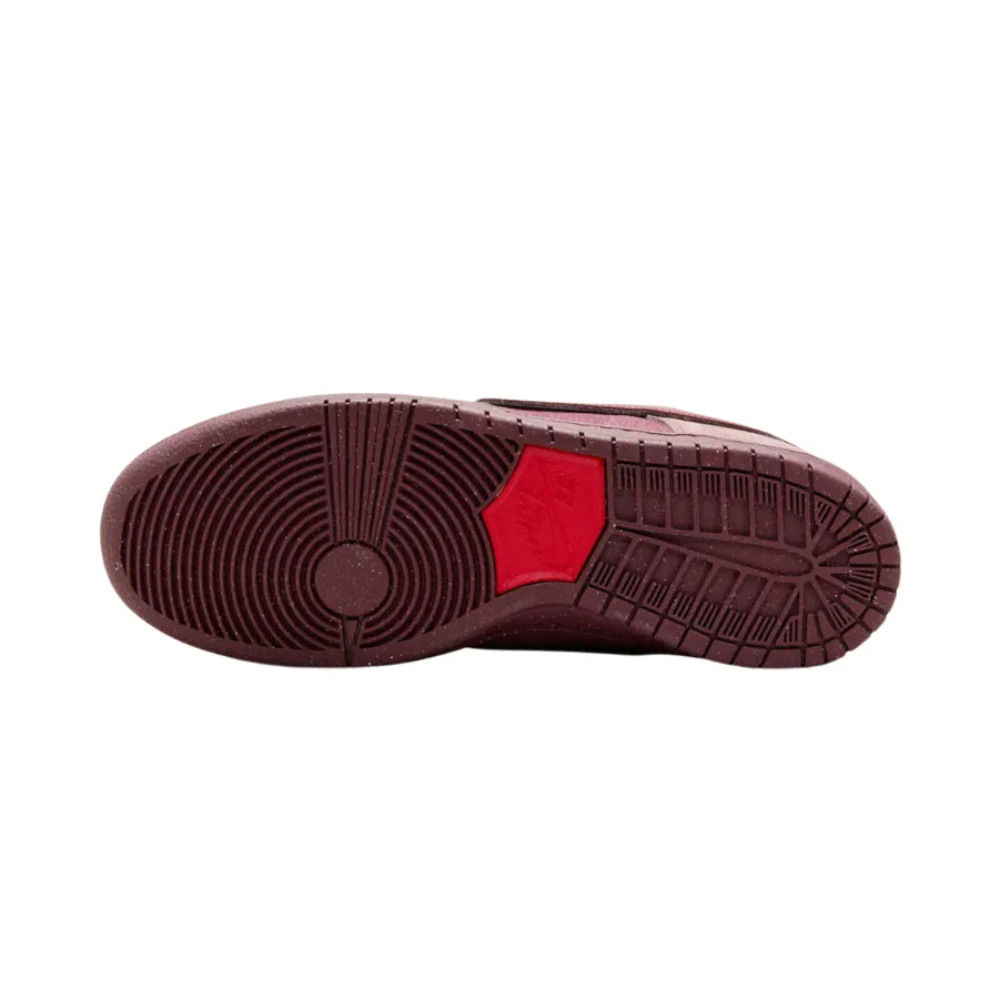 Nike SB Dunk Low City Of Love Burgundy Crush Dark Team Red Earth Dark Pony University Red Iconic Sneakers
