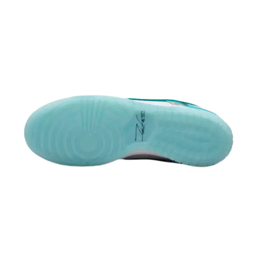 Nike SB Dunk Low Futura Laboratories Bleached Aqua Geode Teal White Iconic Sneakers