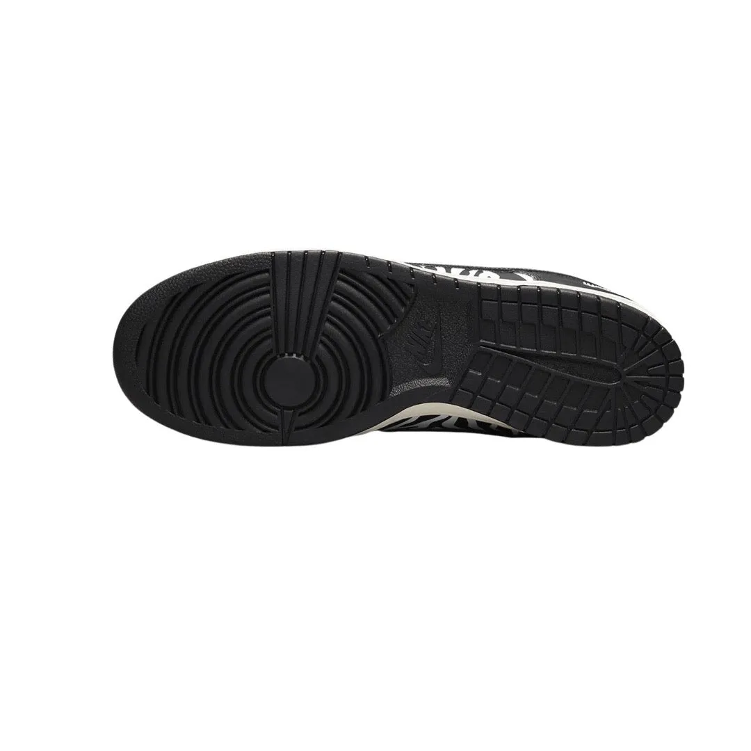 Nike SB Dunk Low OG QS Quartersnacks Iconic Sneakers
