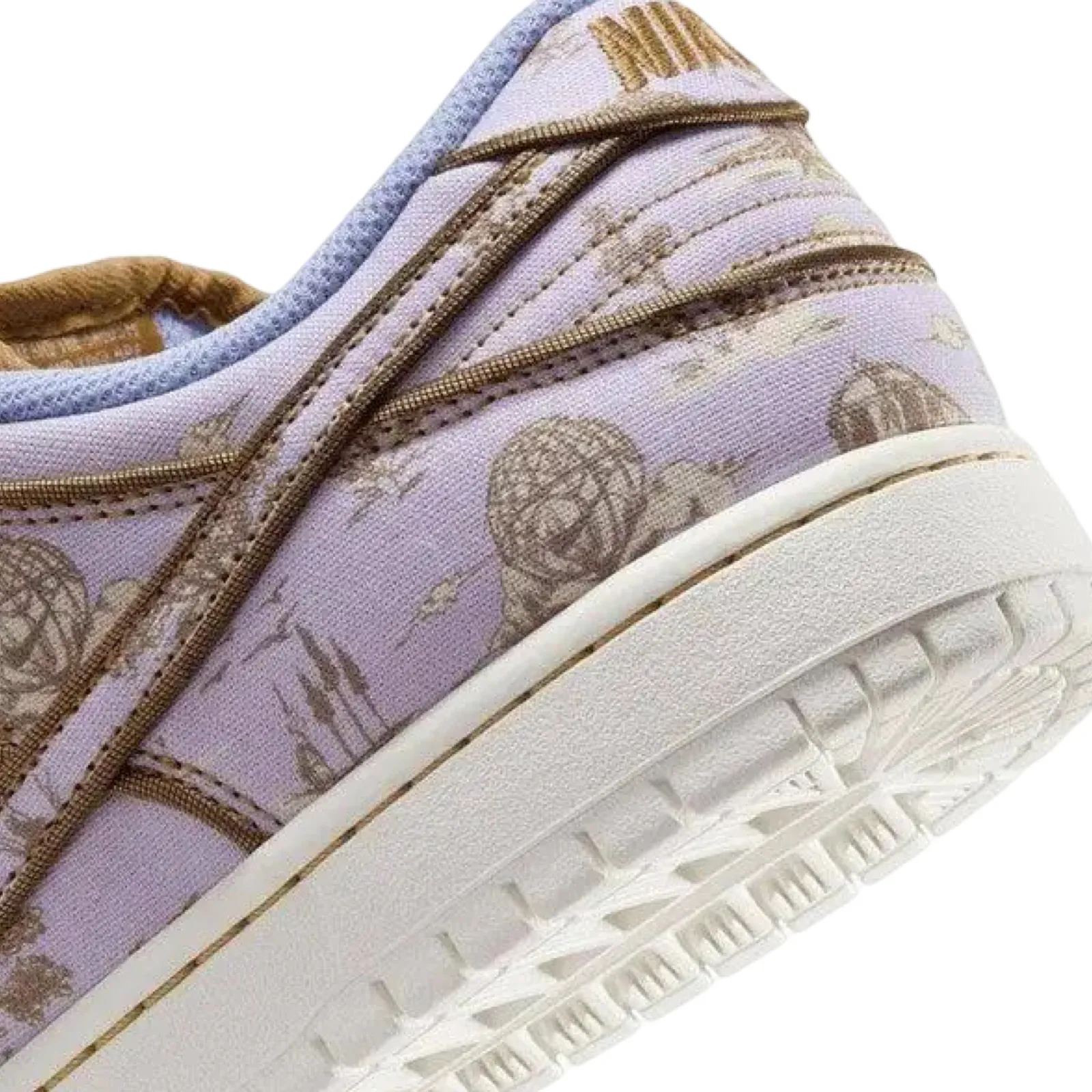 Nike SB Dunk Low Pro Premium Football Grey Coconut Iconic Sneakers