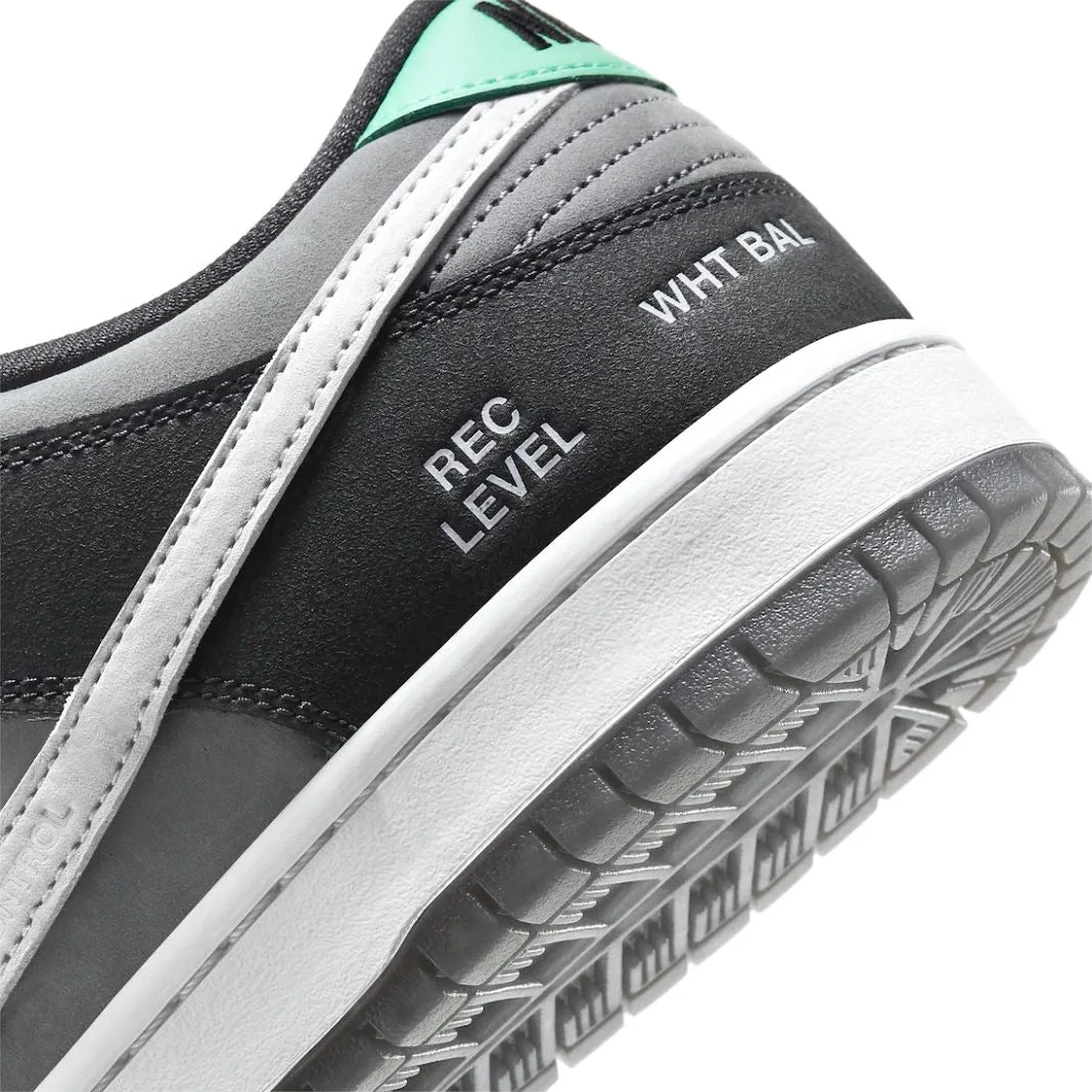 Nike SB Dunk Low VX1000 Iconic Sneakers