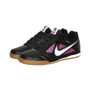 Nike SB Gato Supreme Black White Spirit Teal Gum Light Brown Nike Dunk sneakers with classic silhouette