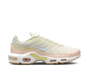 Nike Shoes Nike Air Max Plus W "Crimson Tint"