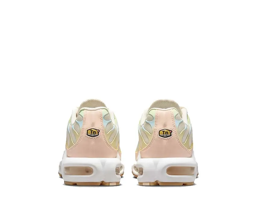 Nike Shoes Nike Air Max Plus W "Crimson Tint"