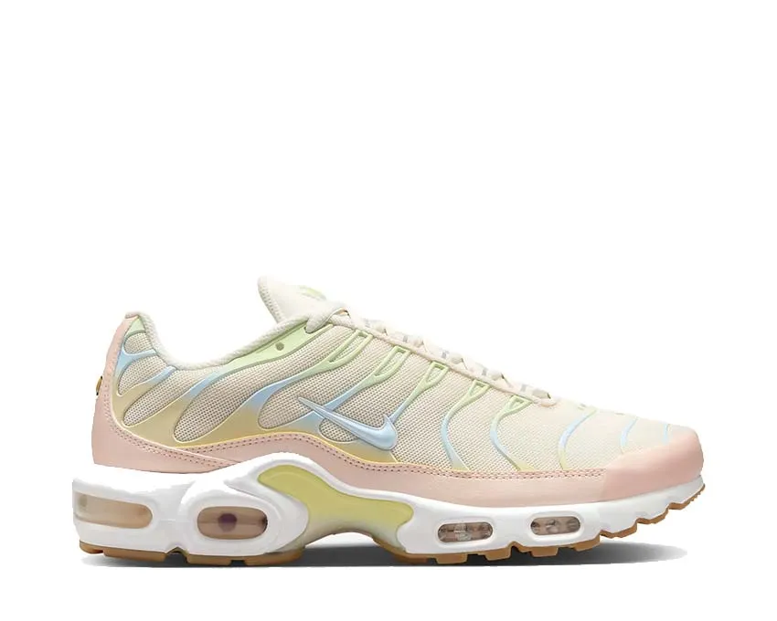 Nike Shoes Nike Air Max Plus W "Crimson Tint"