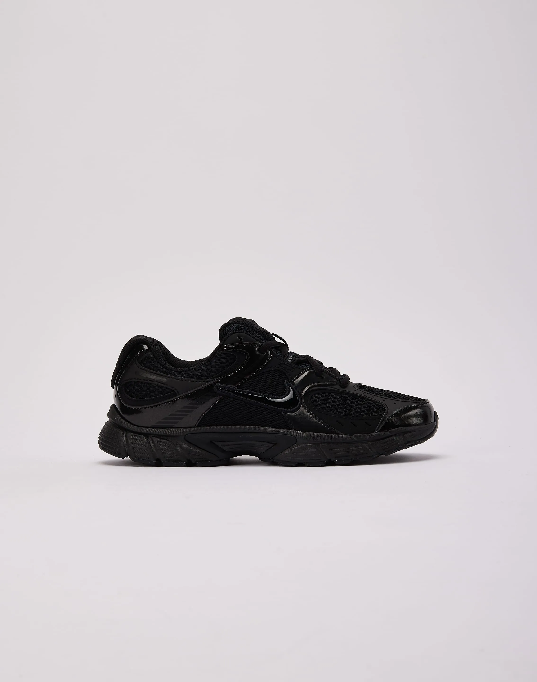 Nike V5 RNR Grade-School Nike lightweight shoes for daily running