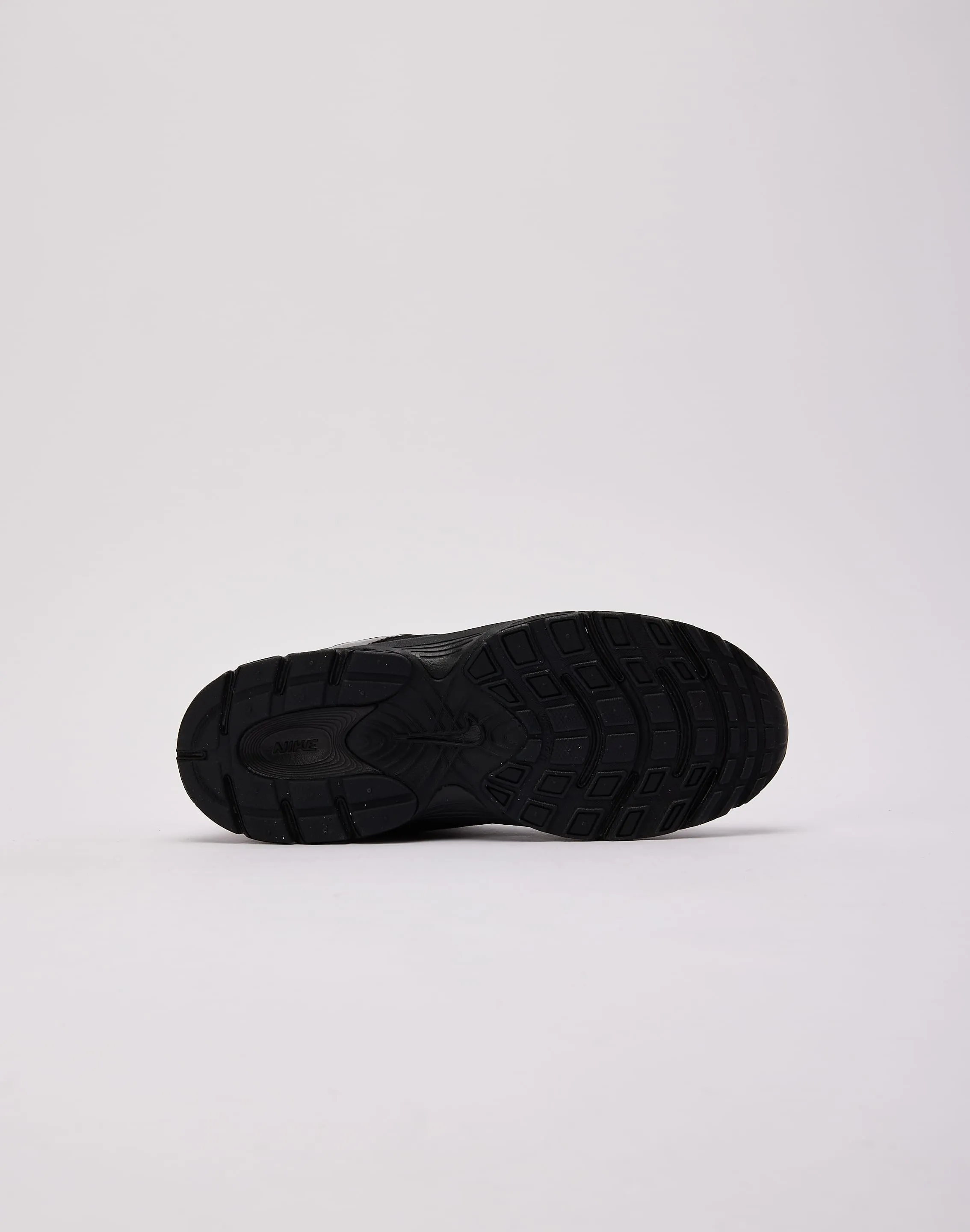 Nike V5 RNR Grade-School Speed Sneakers