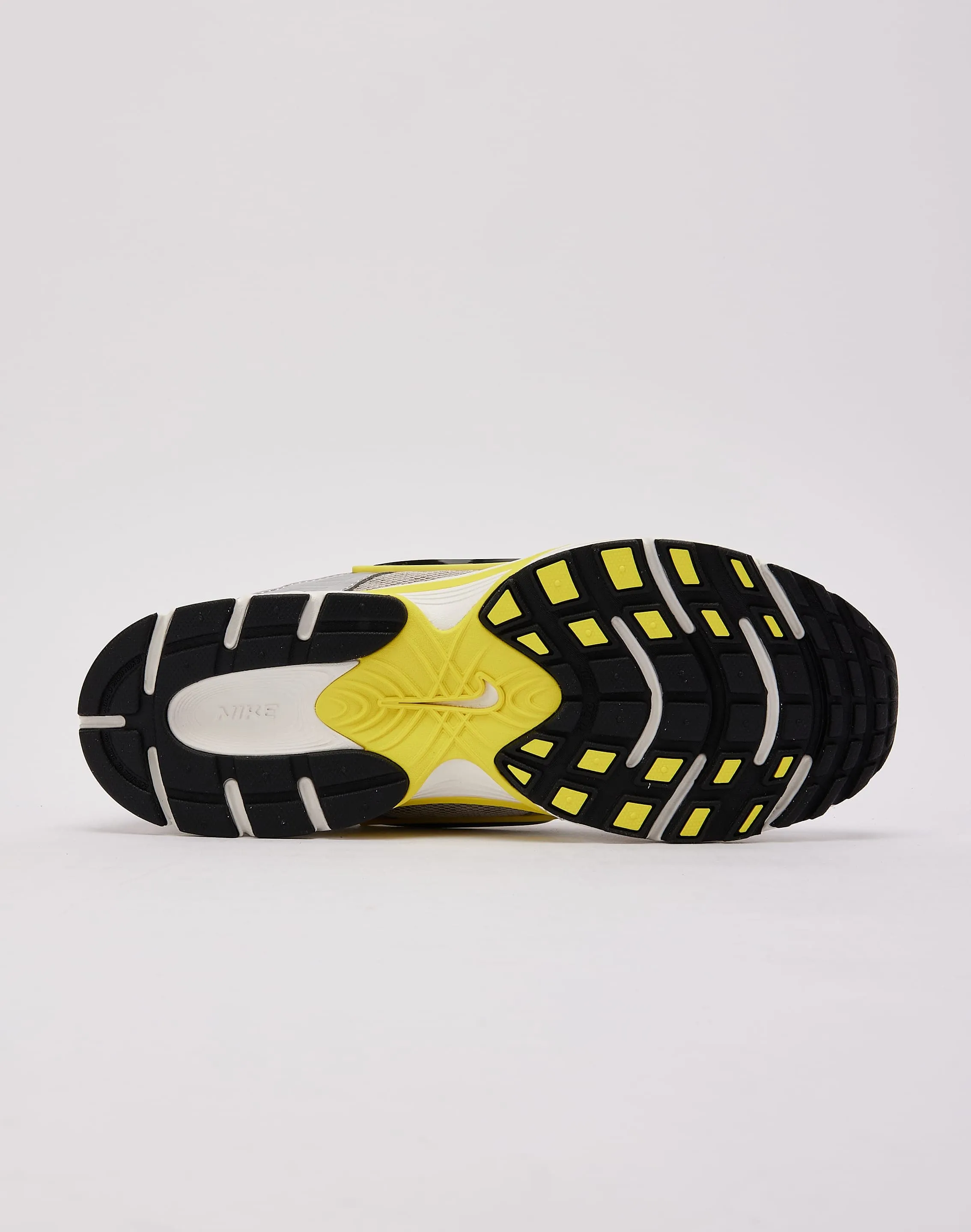 Nike V5 RNR Speed Sneakers