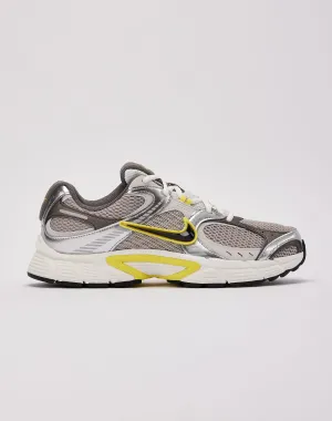 Nike V5 RNR Nike lightweight shoes for daily running