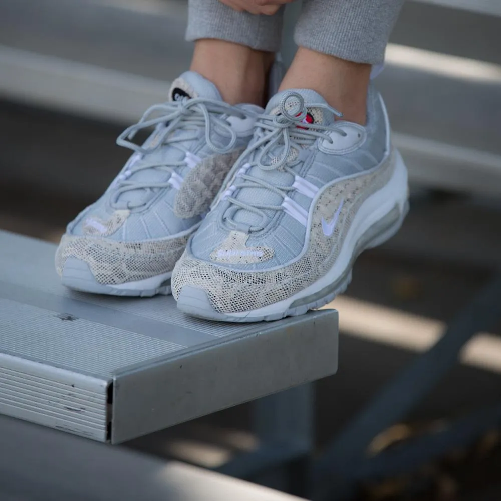 Nike x Supreme Air Max 98 'Cream-Reflect Silver' Nike Air Max cushioned sneakers