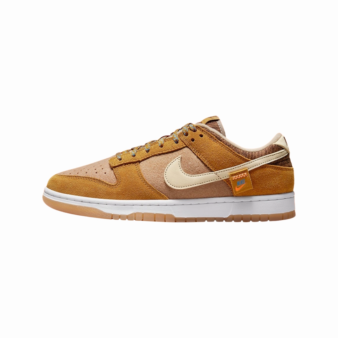 Nike Dunk Low Teddy Bear Praline Desert Ocher Hemp Pearl Nike Dunk sneakers with classic silhouette