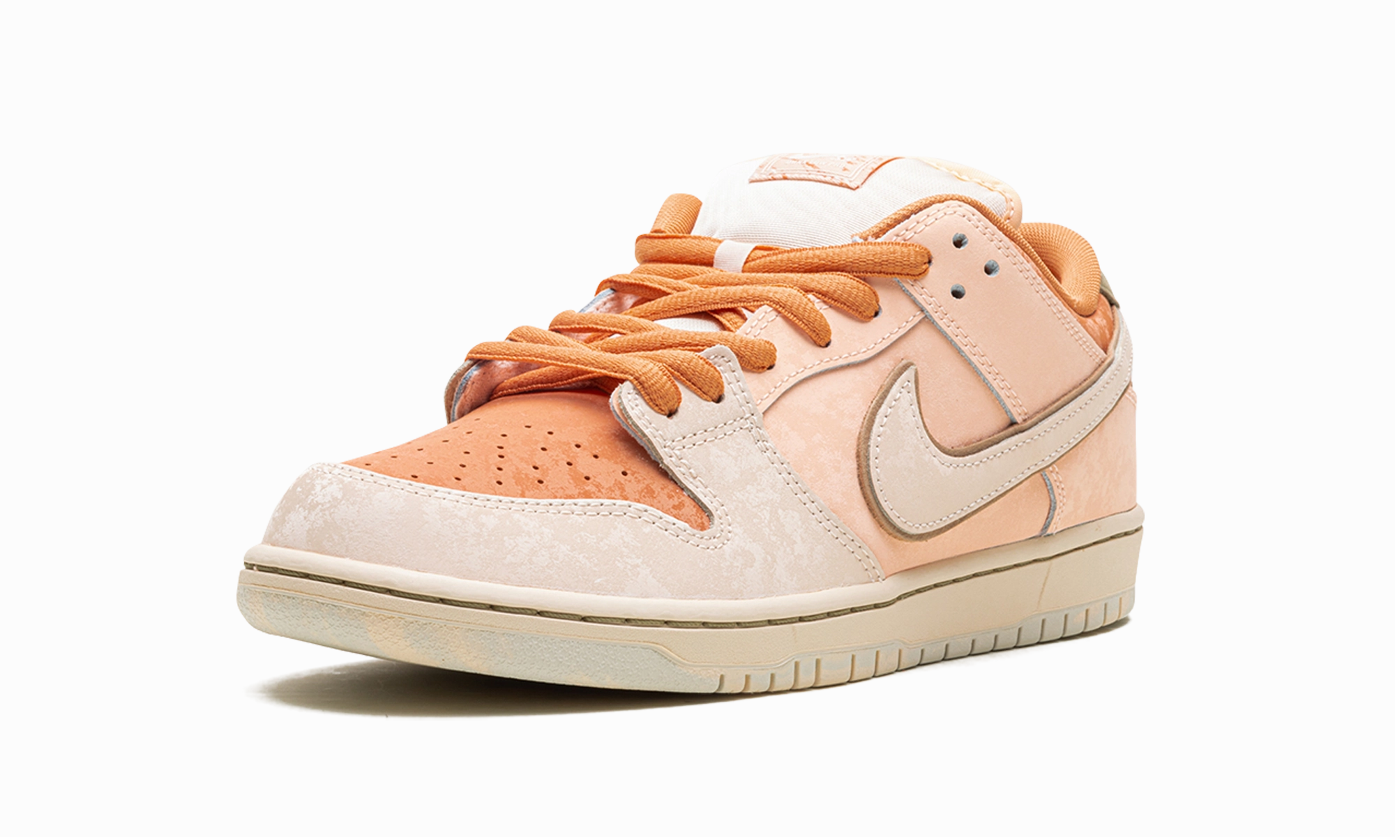 Nike SB Dunk Low Pro PRM "Guava Ice" nike sb dunk skateboarding shoes