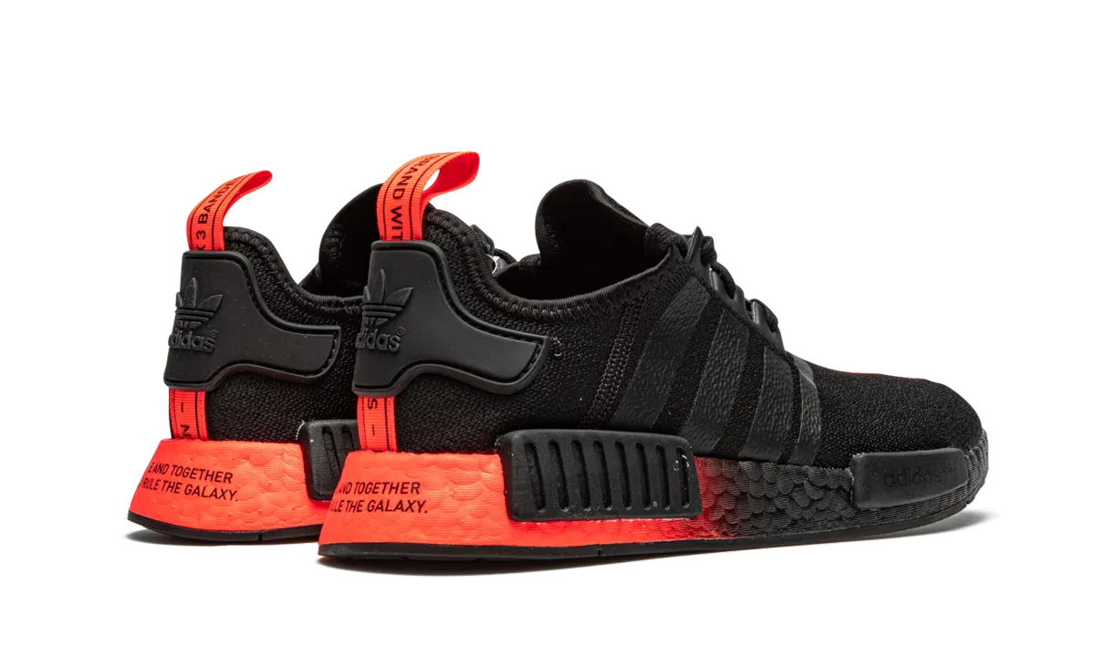 Nmd R1 "Star Wars - Darth Vader" adidas casual mens footwear