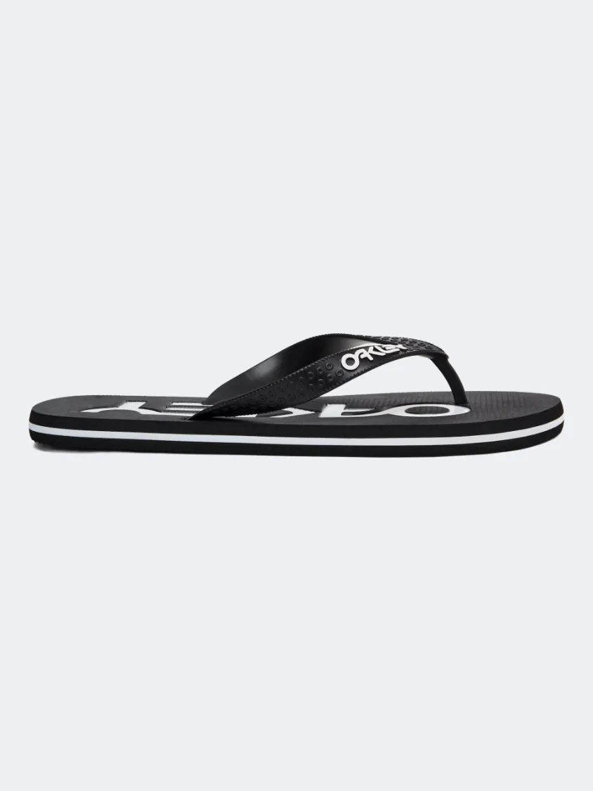 Oakley College Men Beach Slippers Blackout Essential mens casual shoes for comfort