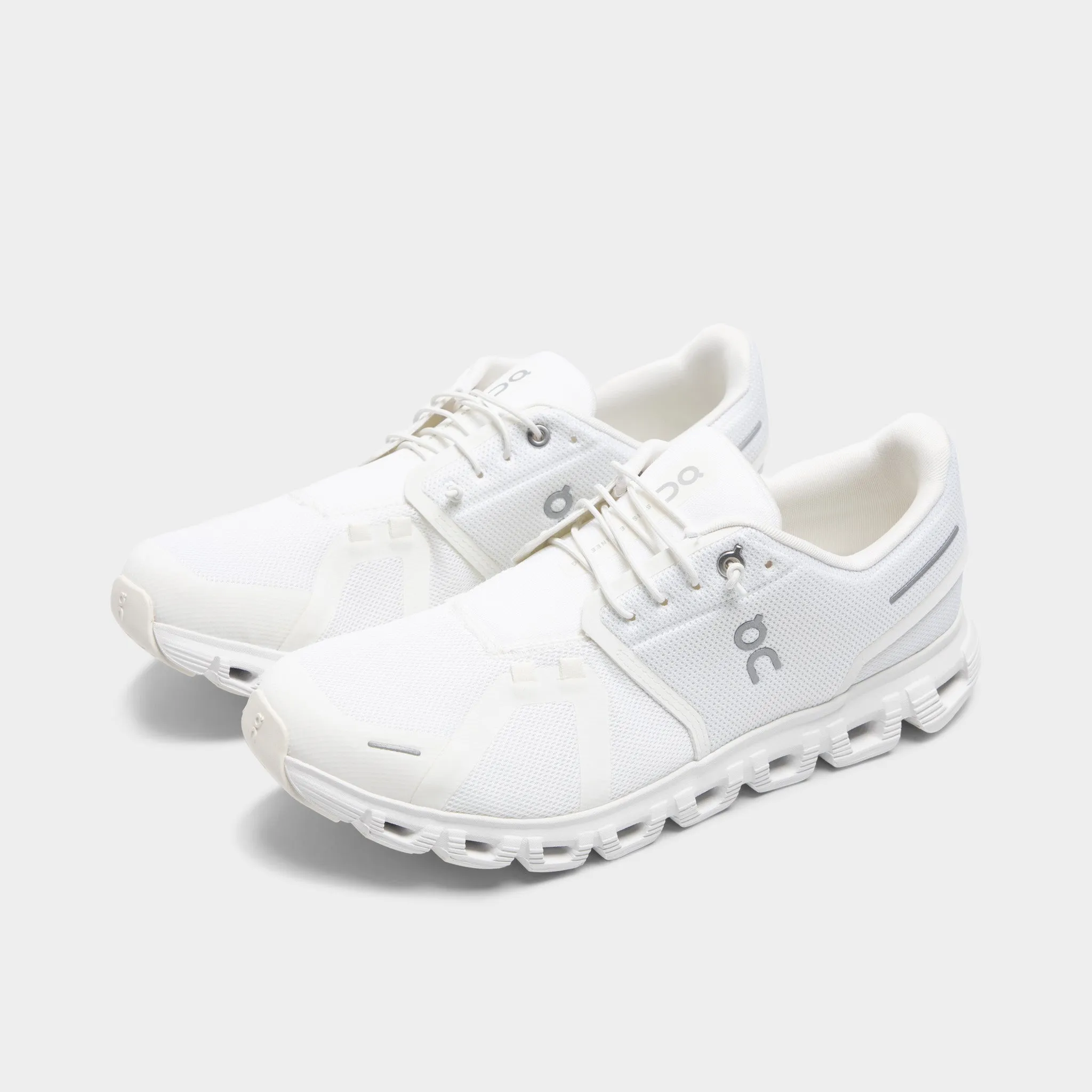 On Cloud 6 White / White On Shoes