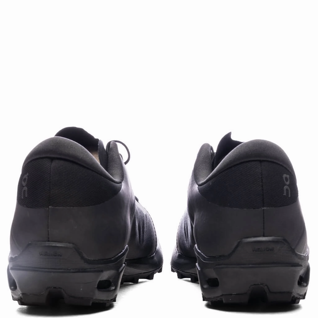 On x PAF Cloudventure Peak - All Black On Cloud Cushion Running Shoes