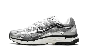P-6000 "Metallic Silver" Nike Mens sneakers