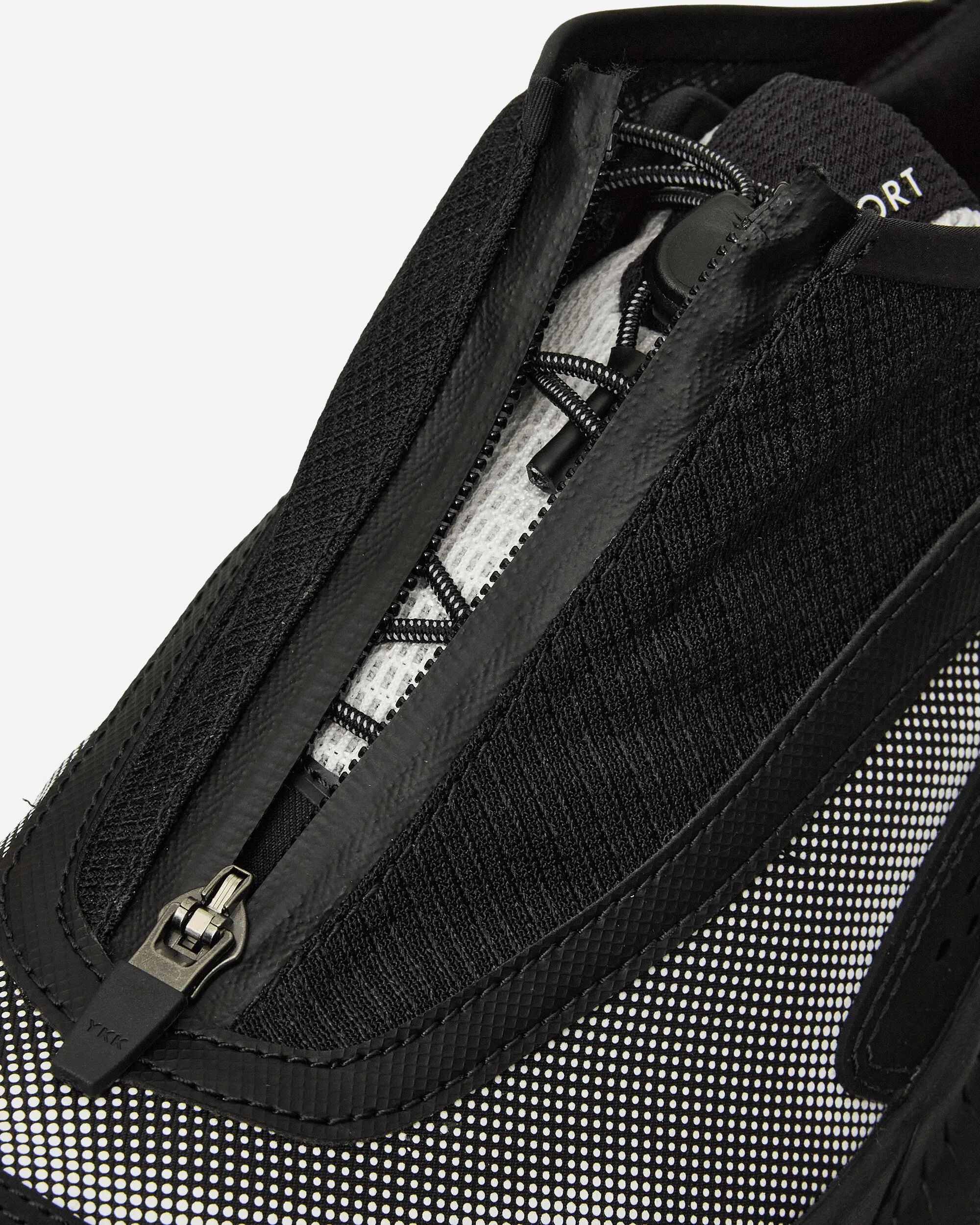 Project Transport TS Sneakers Black / White Max Cushion Trainers