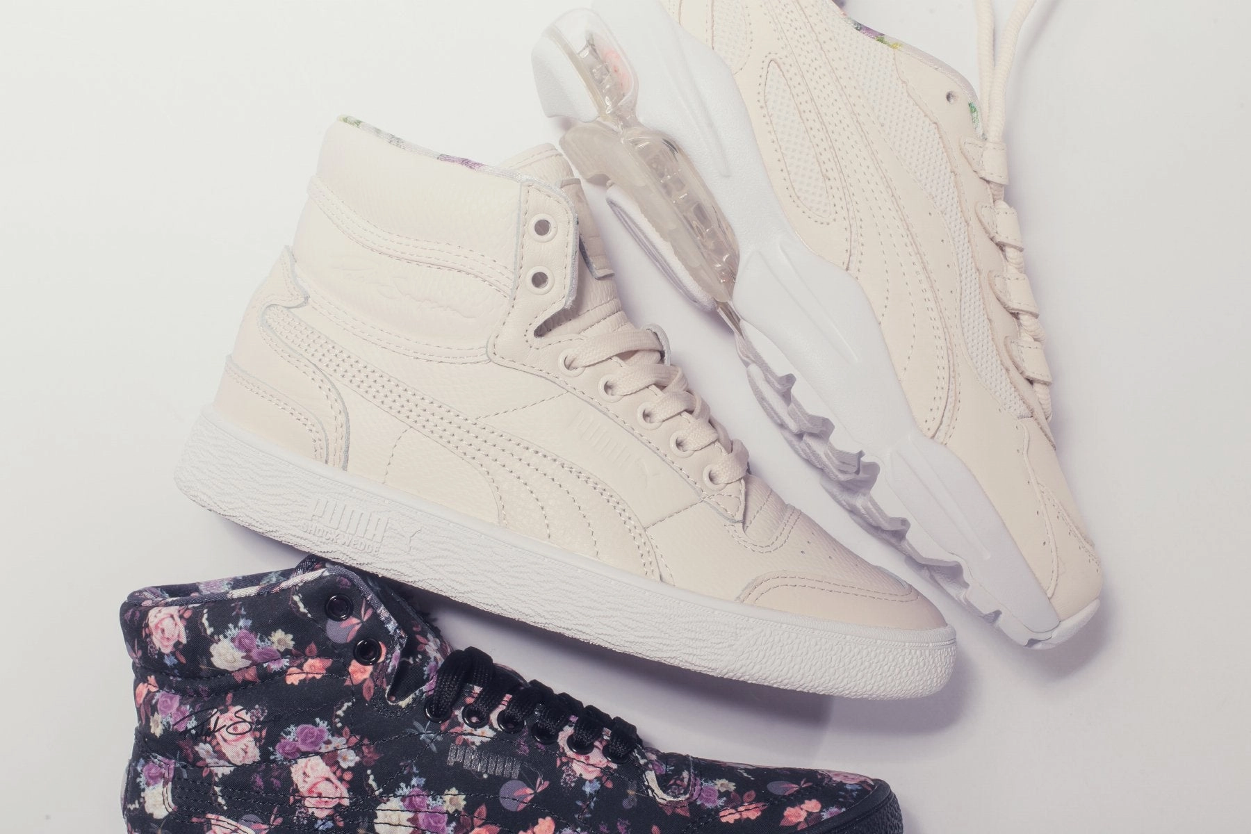 Puma x Tabitha Simmons Women's Cell Stellar - Pastel Parchment Puma Stripe Logo Trainers