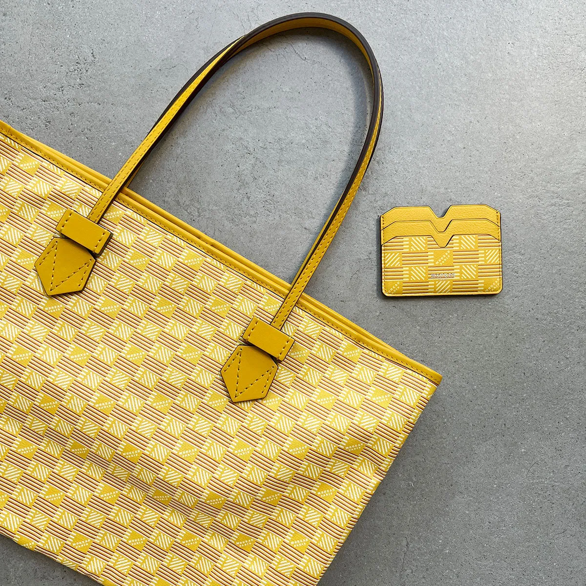 Saint Tropez Open Tote MM, Yellow Moreau Bags