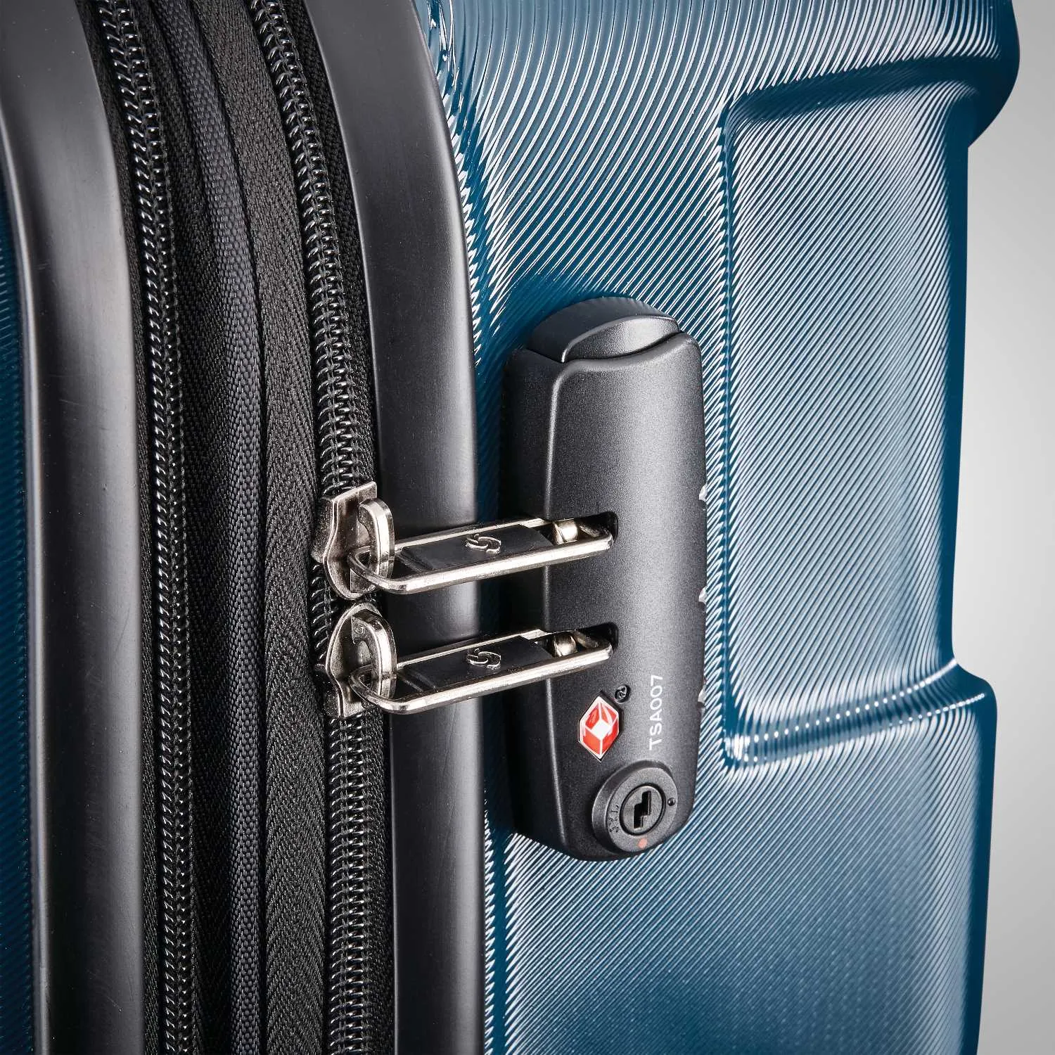 Samsonite Centric 20-inch Hardside Spinner Bags Samsonite