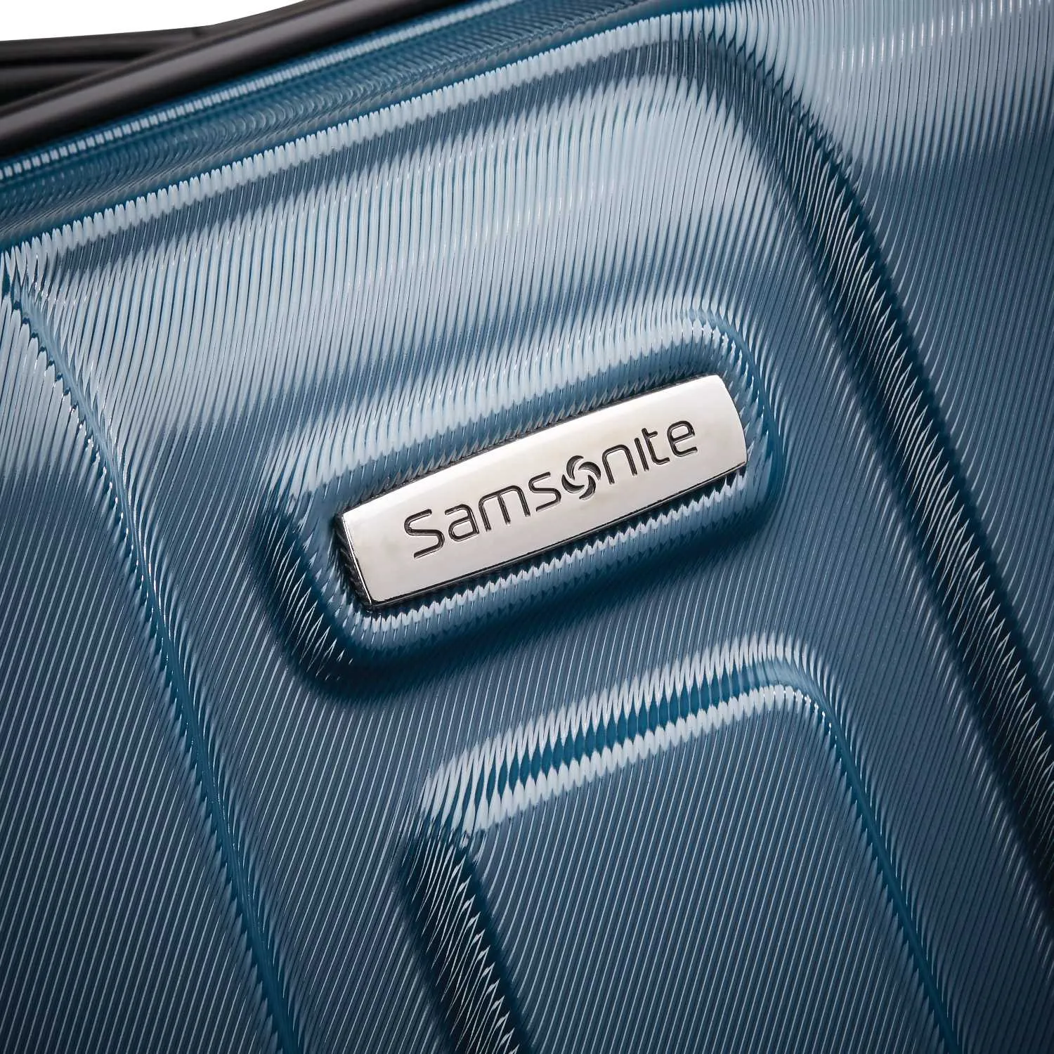 Samsonite Centric 20-inch Hardside Spinner Bags Samsonite