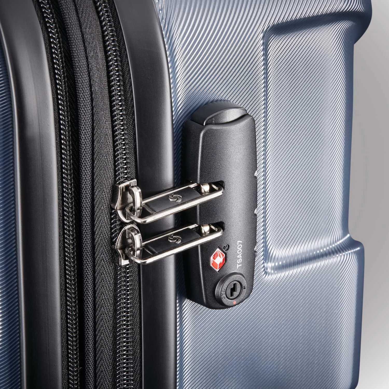 Samsonite Centric 20-inch Hardside Spinner Bags Samsonite