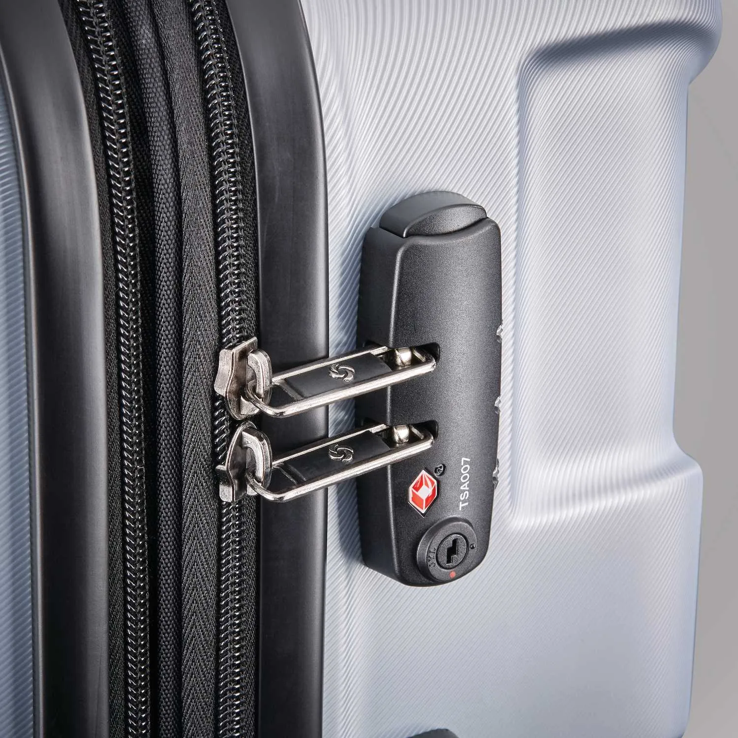 Samsonite Centric 20-inch Hardside Spinner Bags Samsonite