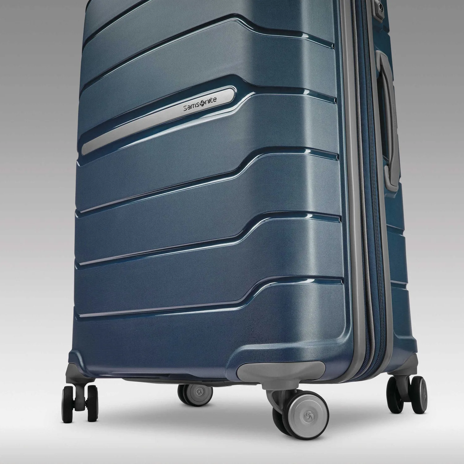 Samsonite Freeform 24" 4-Wheel Medium Luggage Bags Samsonite