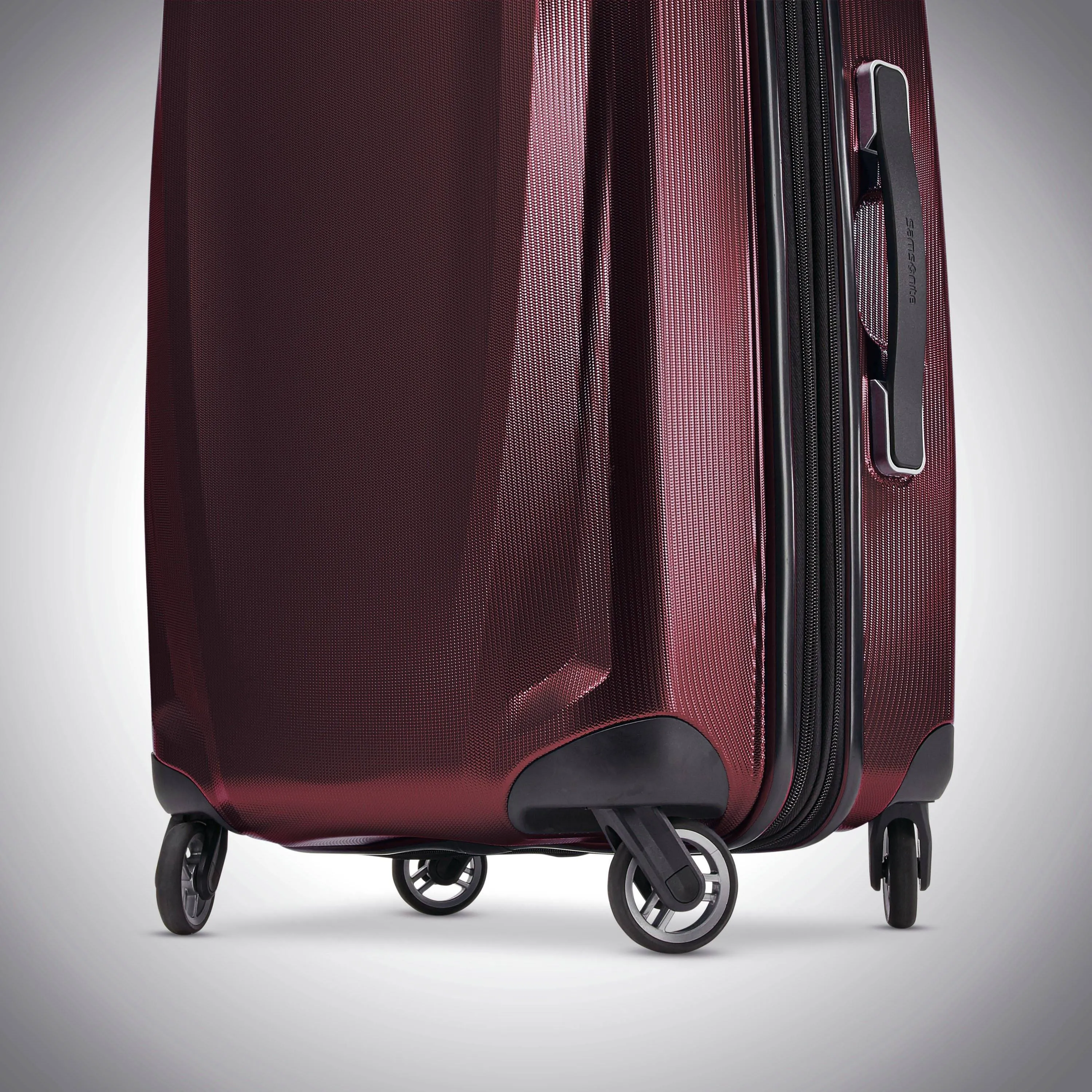 Samsonite Winfield 3 DLX Checked-Medium 25-Inch 4-Wheel Medium Luggage Bags Samsonite
